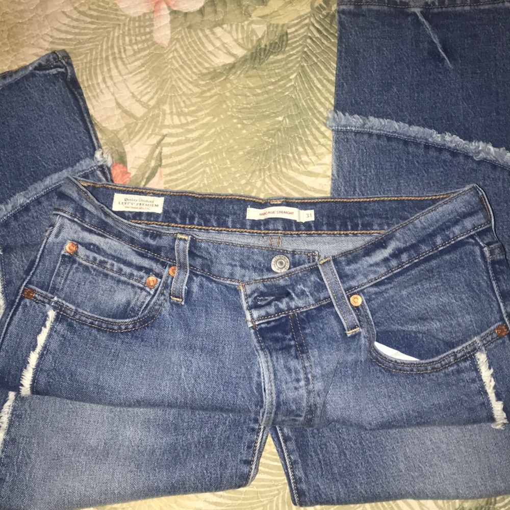 Levi’s rib cage jean